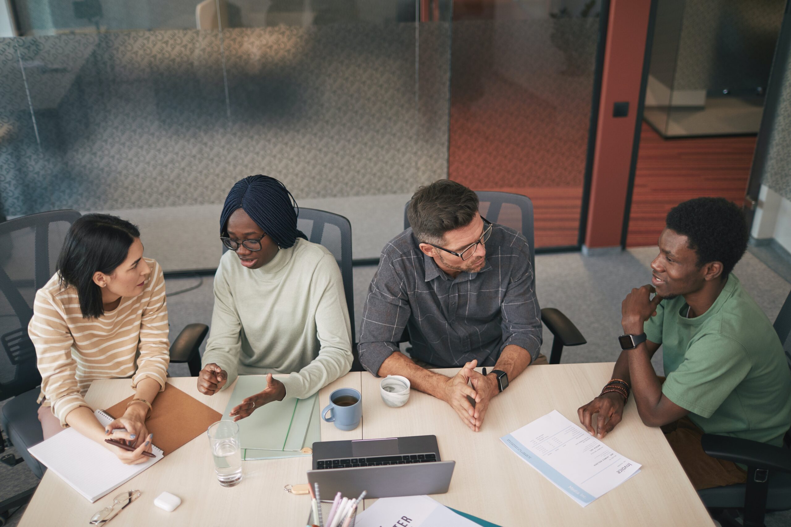 employees working together at table