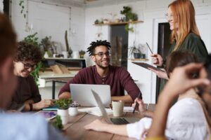 Strong Employer Brand: Attracting Top Talent in 2025